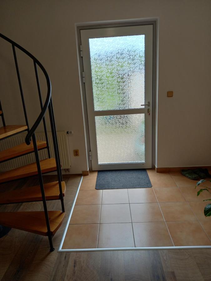 Apartmán U Jakuba Dvur Králové nad Labem Exterior foto
