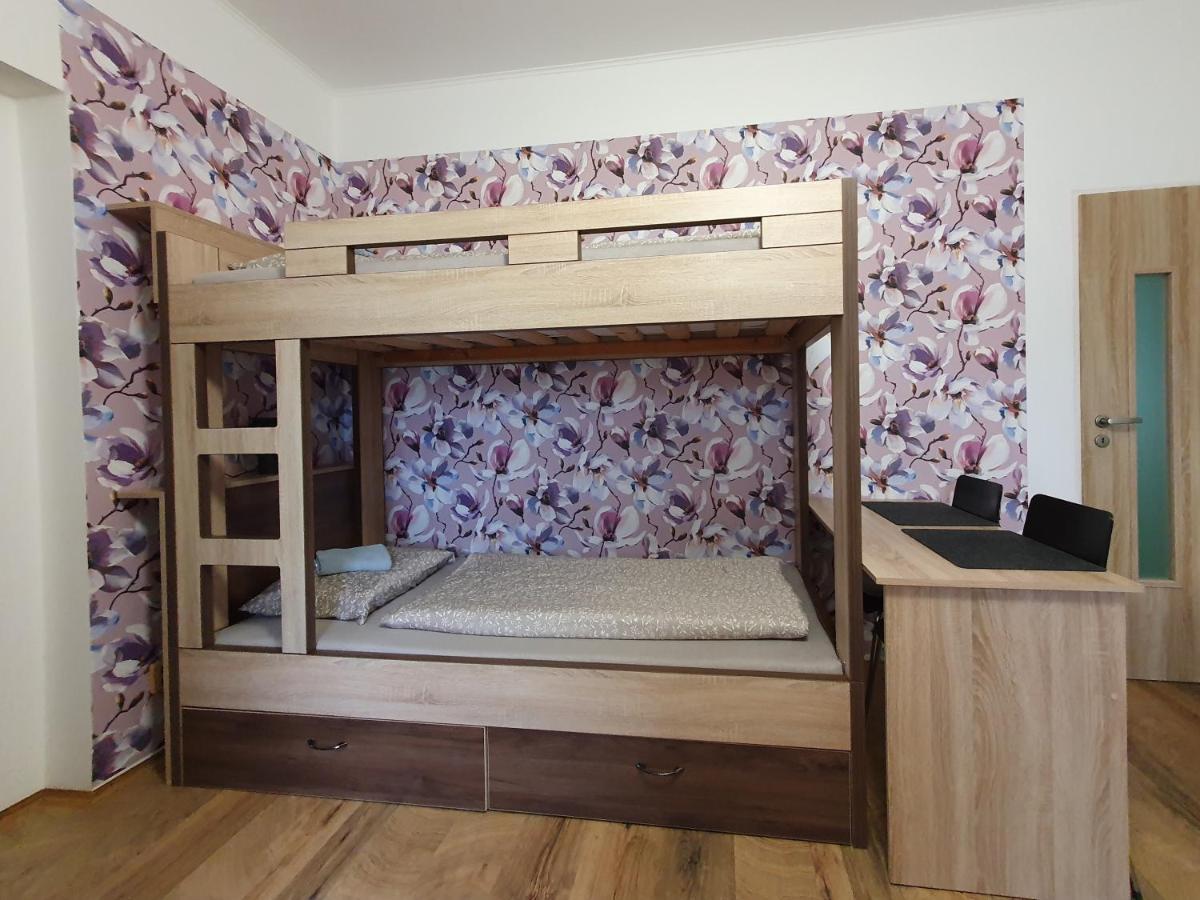 Apartmán U Jakuba Dvur Králové nad Labem Exterior foto